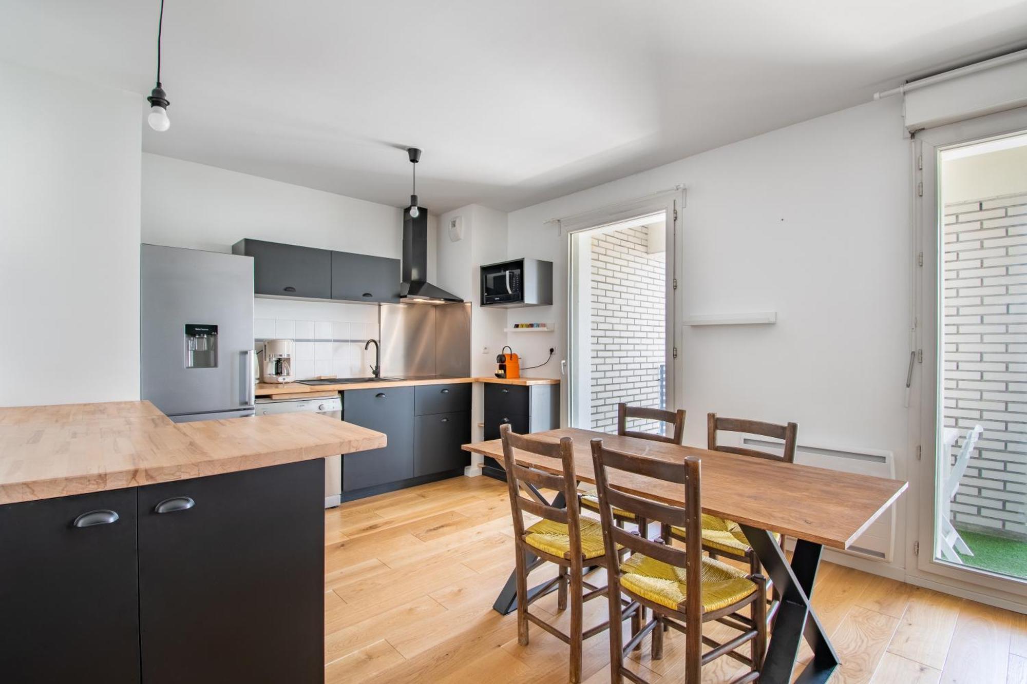 Cosy T2 De 50 M² Centre-Ville Avec Garage & Balcon نانت المظهر الخارجي الصورة