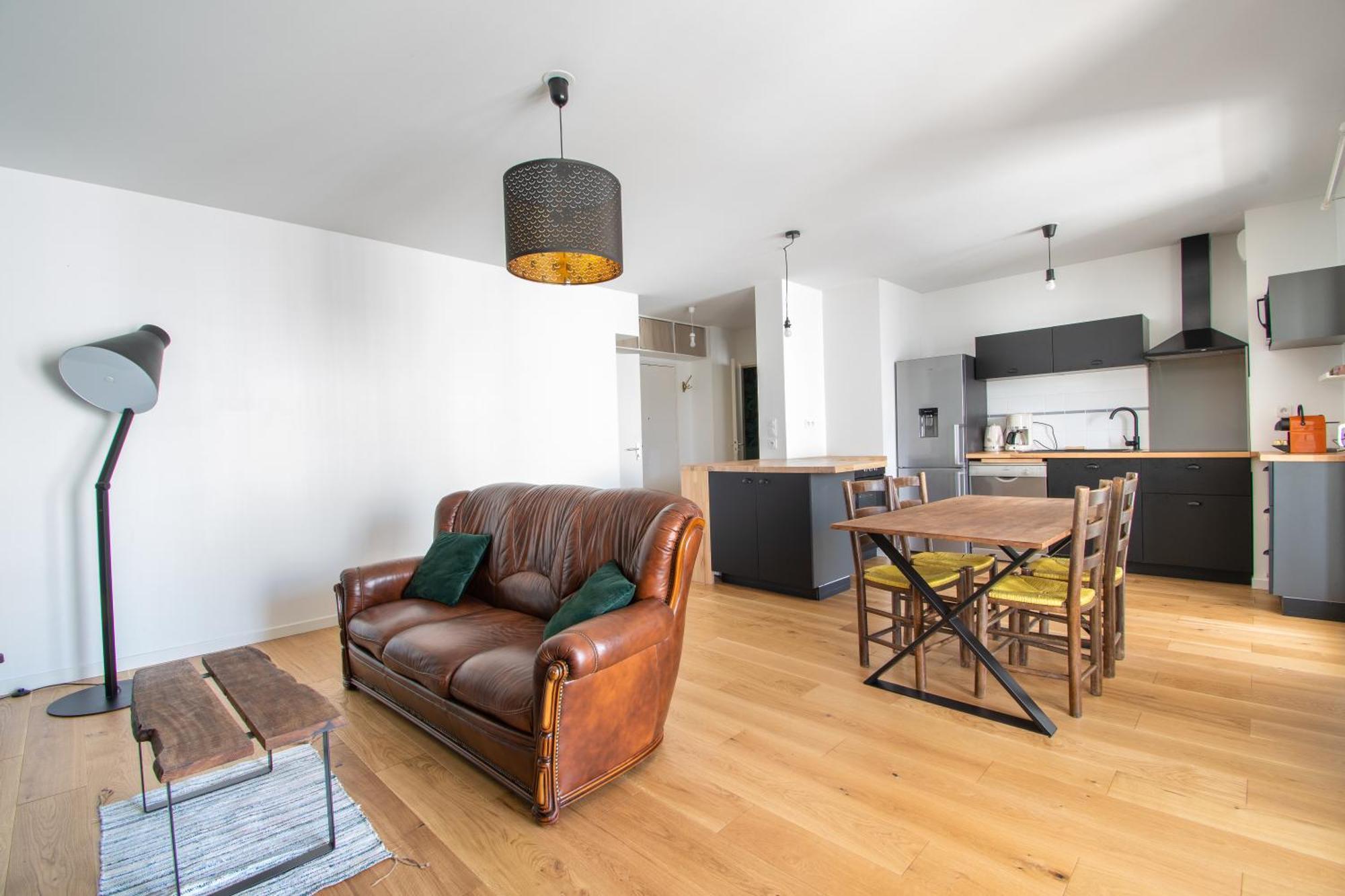 Cosy T2 De 50 M² Centre-Ville Avec Garage & Balcon نانت المظهر الخارجي الصورة